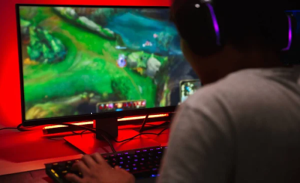 How Online Gaming Changed the Meaning of Play Gaming